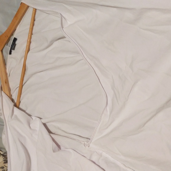 White cross over blouse - Picture 7 of 8